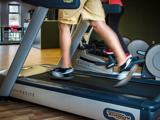 3 Reasons Why You Should Get a Treadmill on Rent
